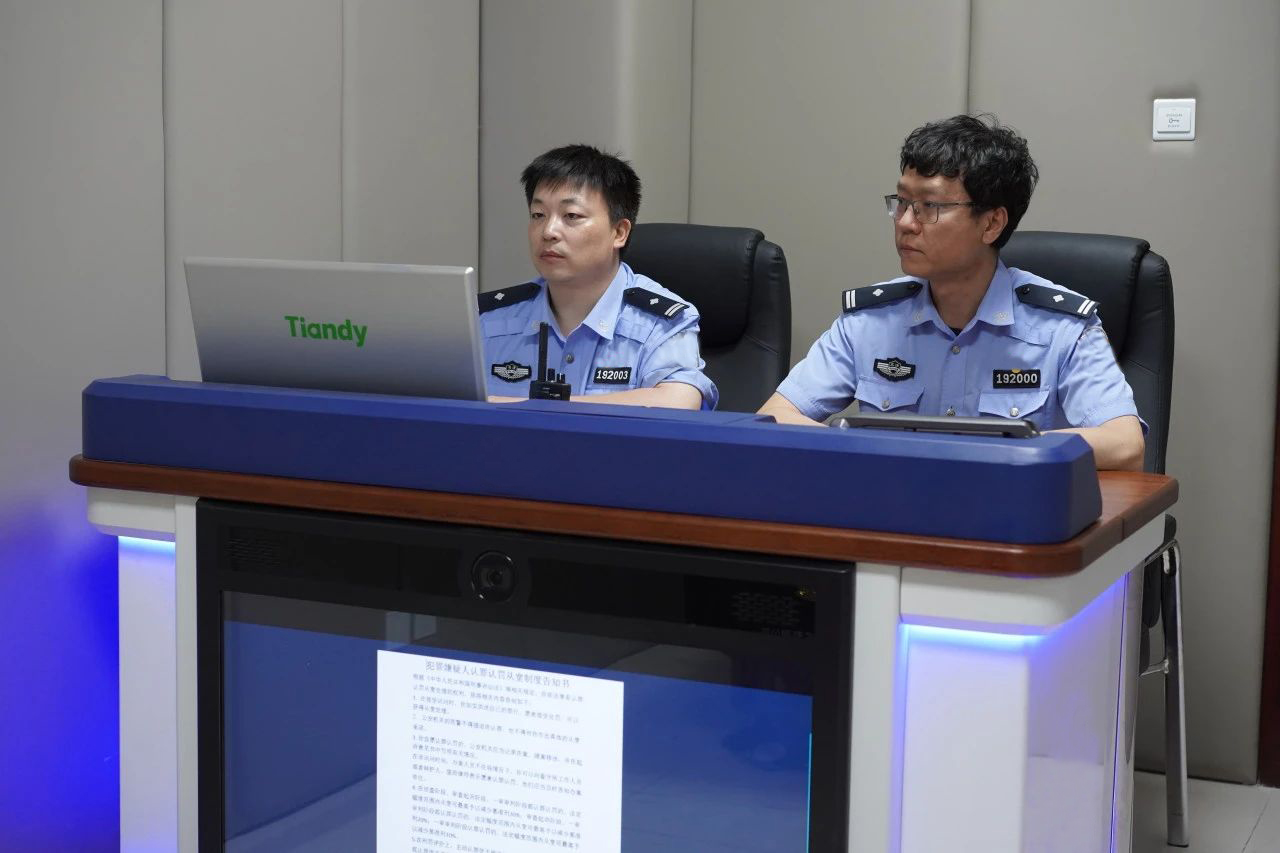 3-240G10UP2510 J9直营集团【中国区】官方网站