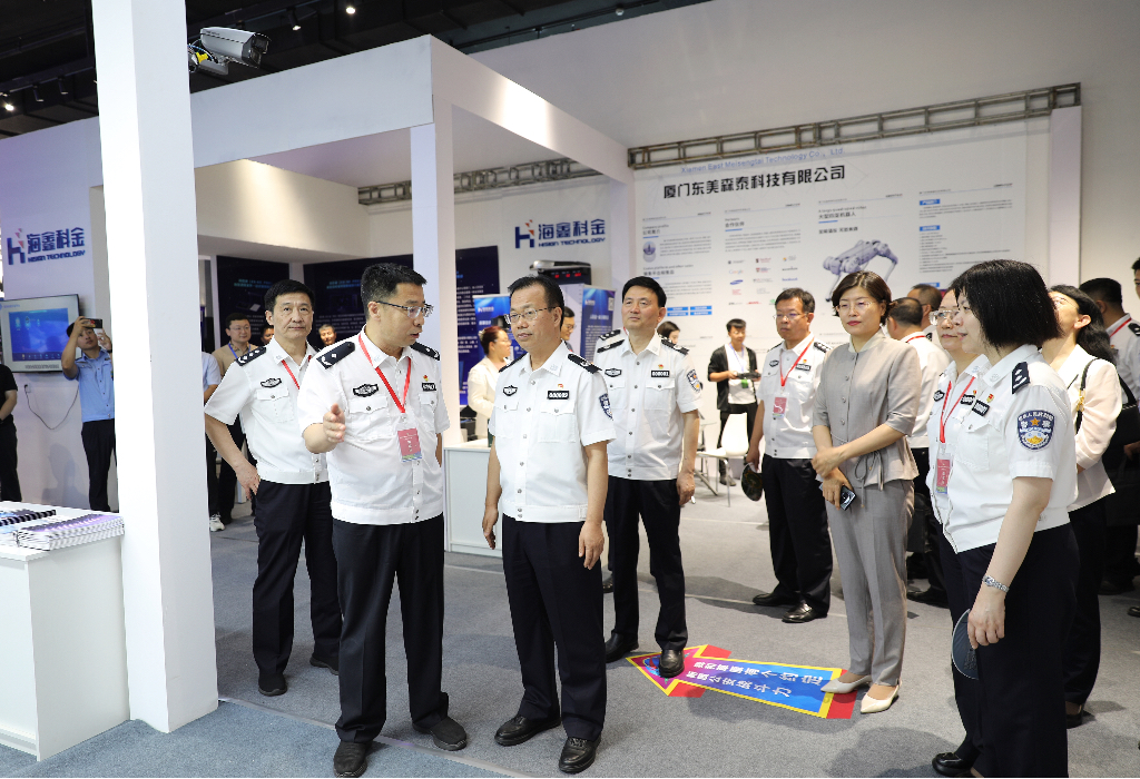 3-240Q211050TU J9直营集团【中国区】官方网站